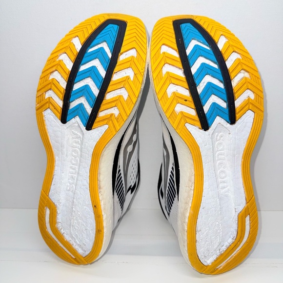 SAUCONY ENDORPHIN PRO 2! - Picture 4 of 7